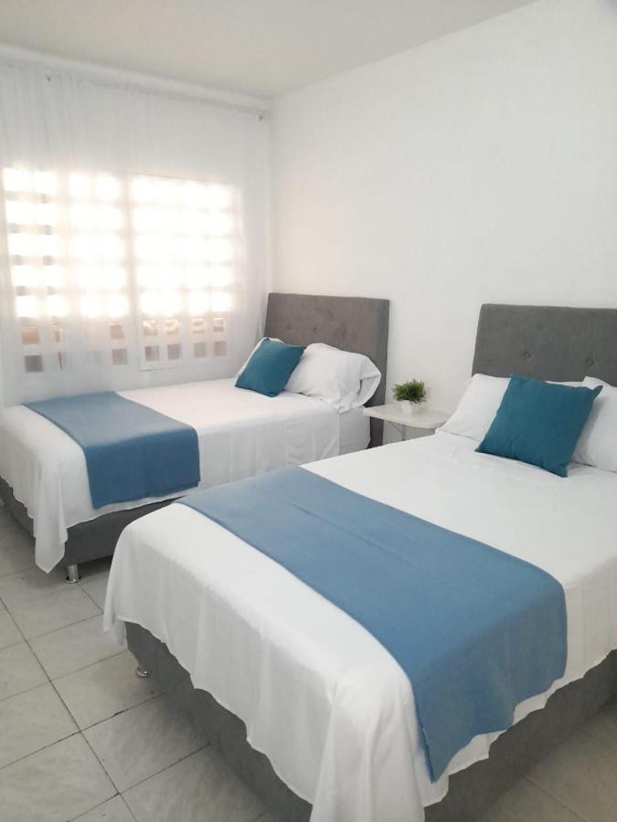 Tita'S Airport Hotel Cartagena Eksteriør billede
