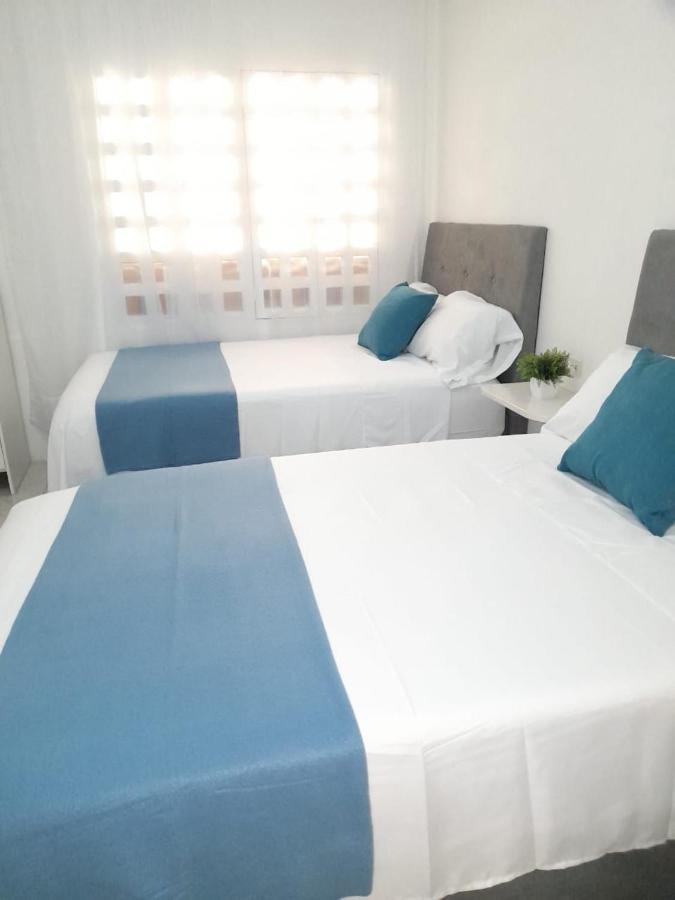 Tita'S Airport Hotel Cartagena Eksteriør billede