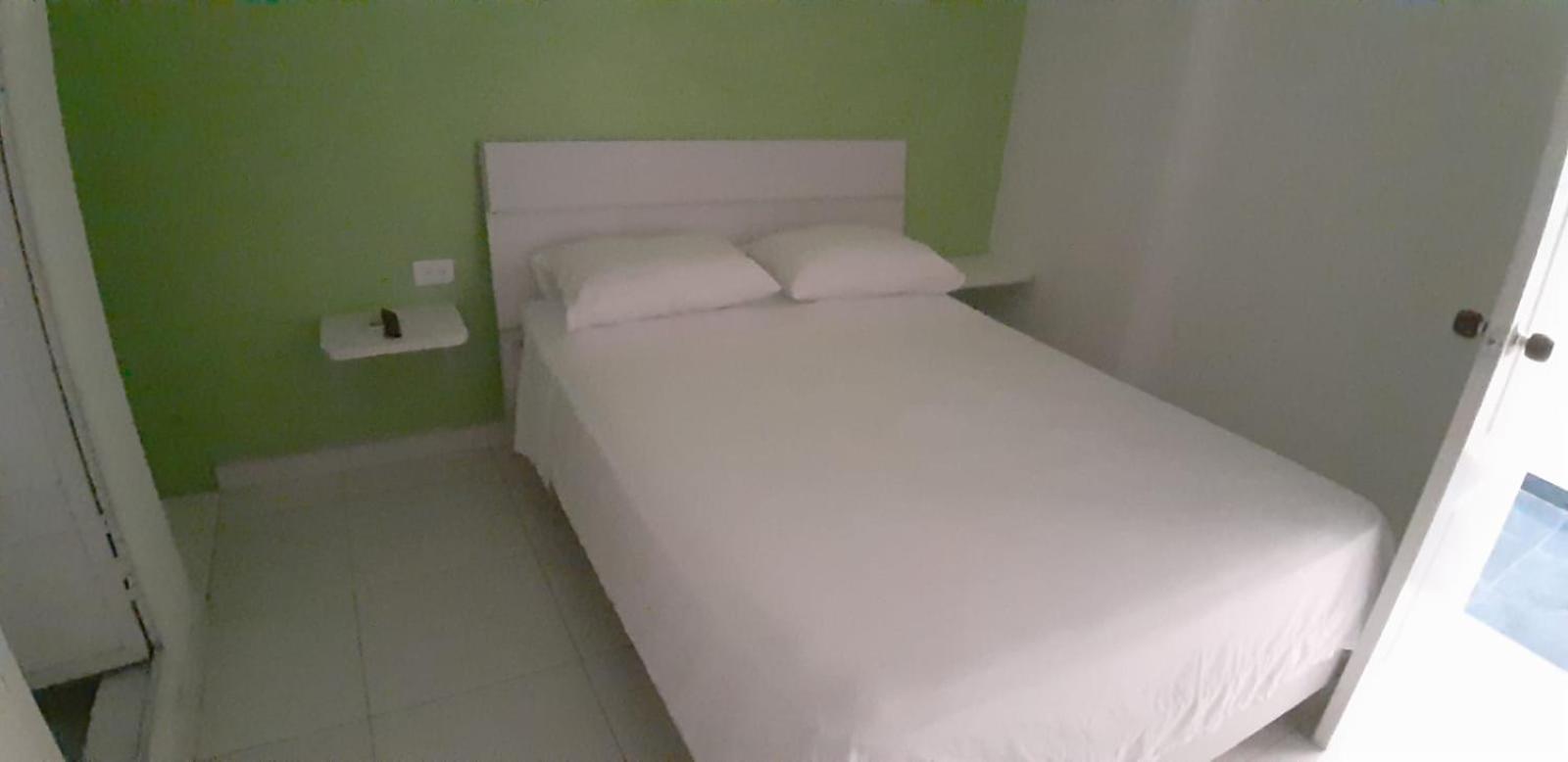Tita'S Airport Hotel Cartagena Eksteriør billede